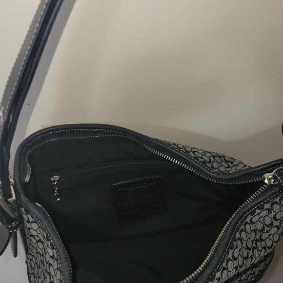 Coach 2007 Y2K Signature Soho (or Hamptons) Jacquard Hobo - Picture 5 of 6